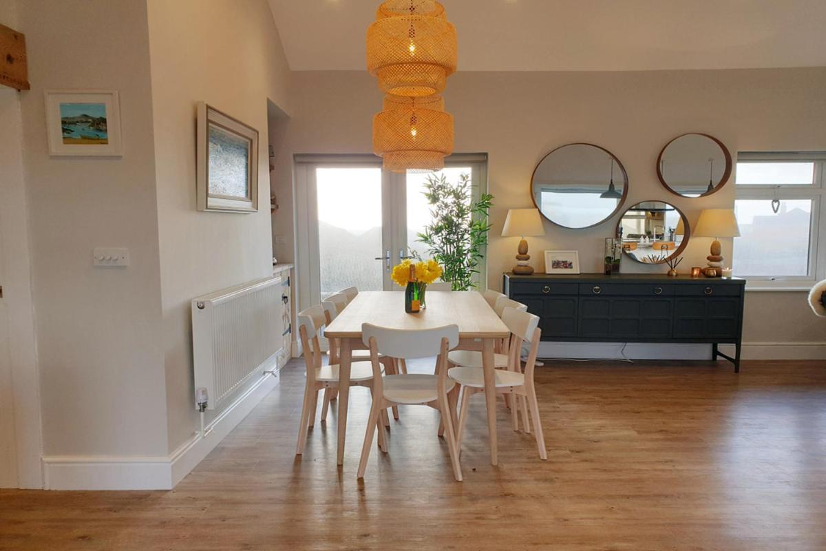 High Tide- Luxury Deatched Bungalow- Sleeps 10 Or 12 - Annexe Option Villa Trearddur Esterno foto